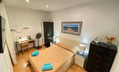 Double Room with Shared Bathroom M1