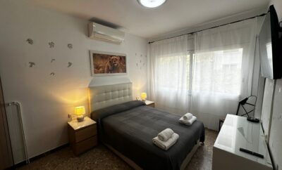 S2 Standard Double Room with Shared Bathroom