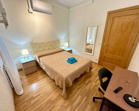 Ar4 – Double Room with private bathroom