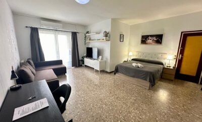 S1 Quadruple Room with Balcony