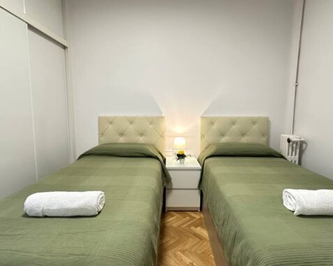 Ram3 – Две односпальные кровати и общая ванная комната