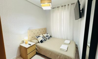 Bright double room with double bed near Toledo’s Gate Alatriste1